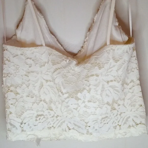 Zara lace embroidered crochet spaghetti strap crop top - Picture 4 of 8